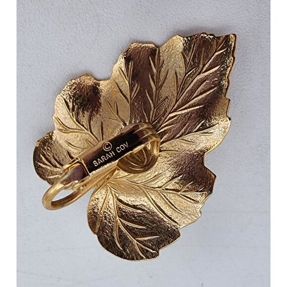 Vintage Sarah Coventry Gold Leaf Sweater Clip & Earrings Set Classic Fall Style - Picture 5 of 8